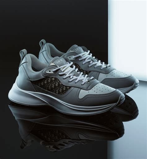 B25 Runner Dior Homme Trainers for Men .